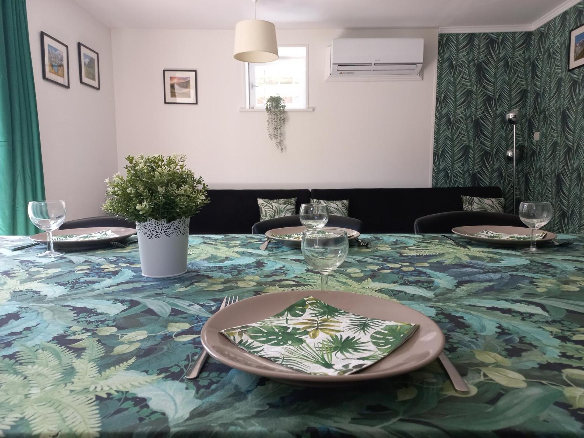 Domaine De Fontsauzine - Gites Et Chambre D'Hotes Genouille  ภายนอก รูปภาพ